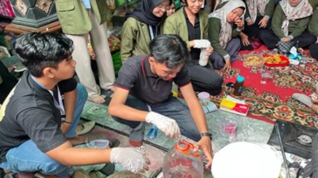 Pengelolaan pupuk organik oleh UPN Jawa Timur